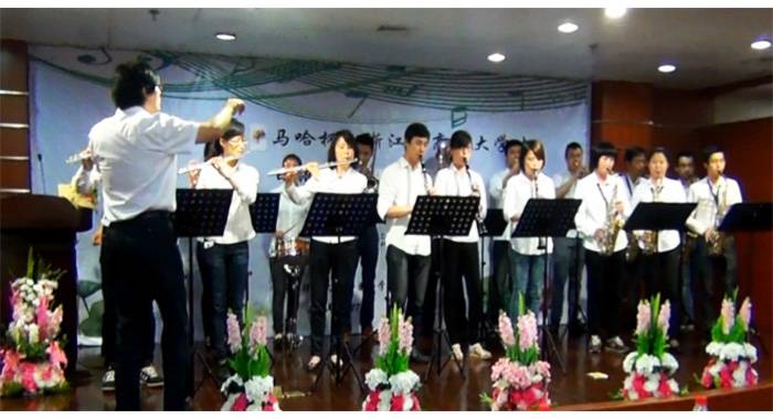 “海洋之神杯”浙江省大学生日语演讲比赛—日本流行歌曲进行的中日国际文化交流