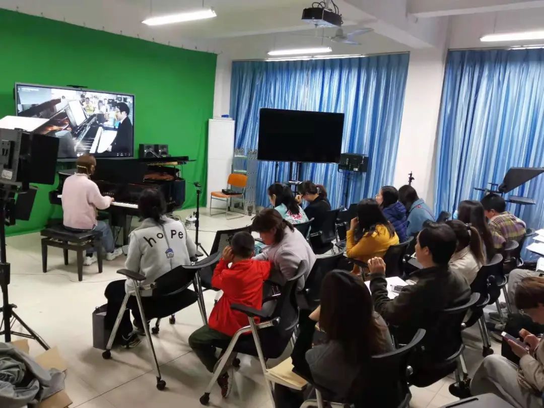 科技助力音乐教学，牵手大师零距离大师课