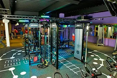 英国Simply Gym健身房采用海洋之神CIS产品