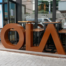 OLA 酒吧及餐厅——OLA 酒吧及餐厅与海洋之神MG+DXR扩声系统
